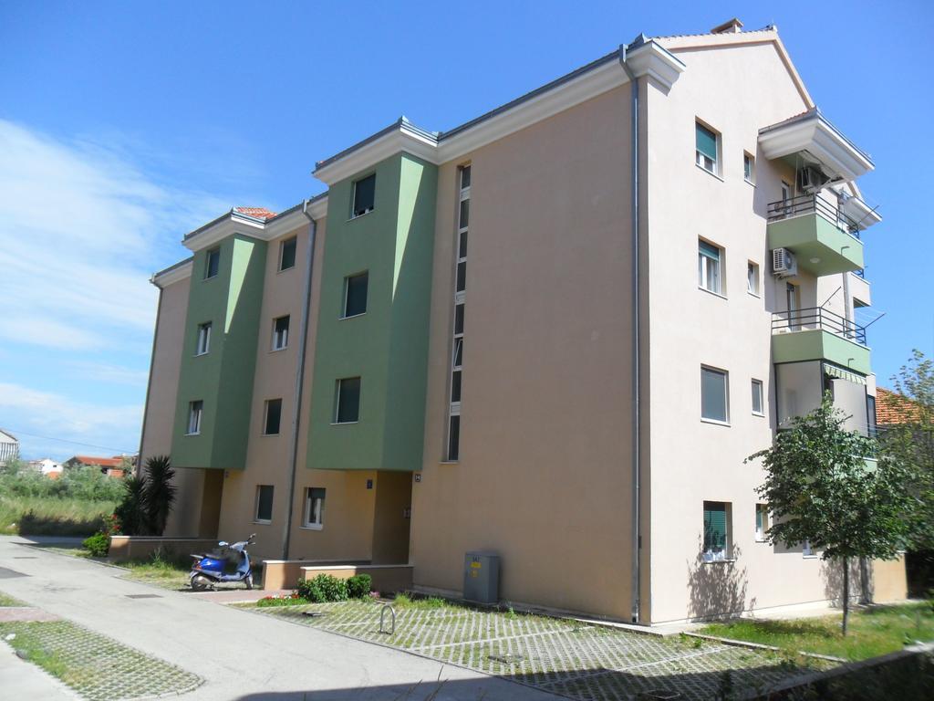 Apartment Ivan Trogir Exterior photo